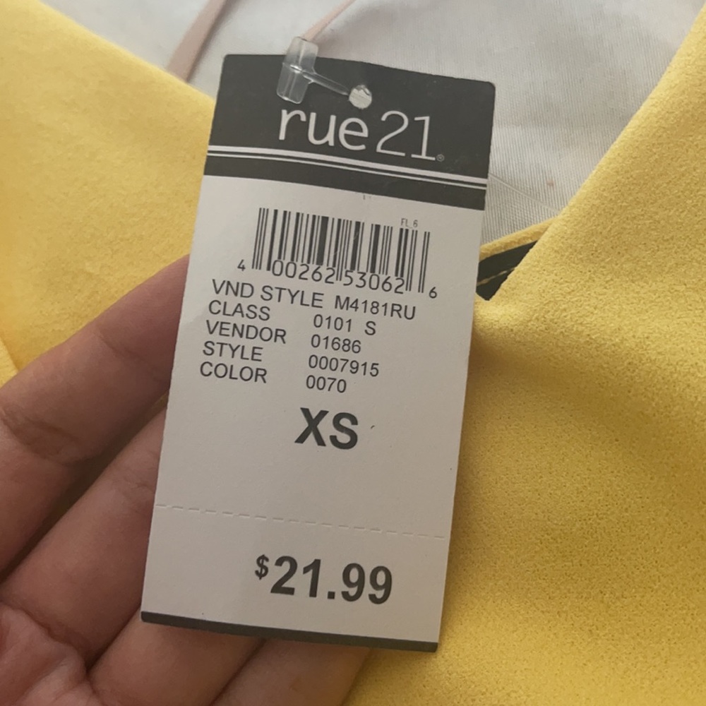 Dress - Picture 4 of 4